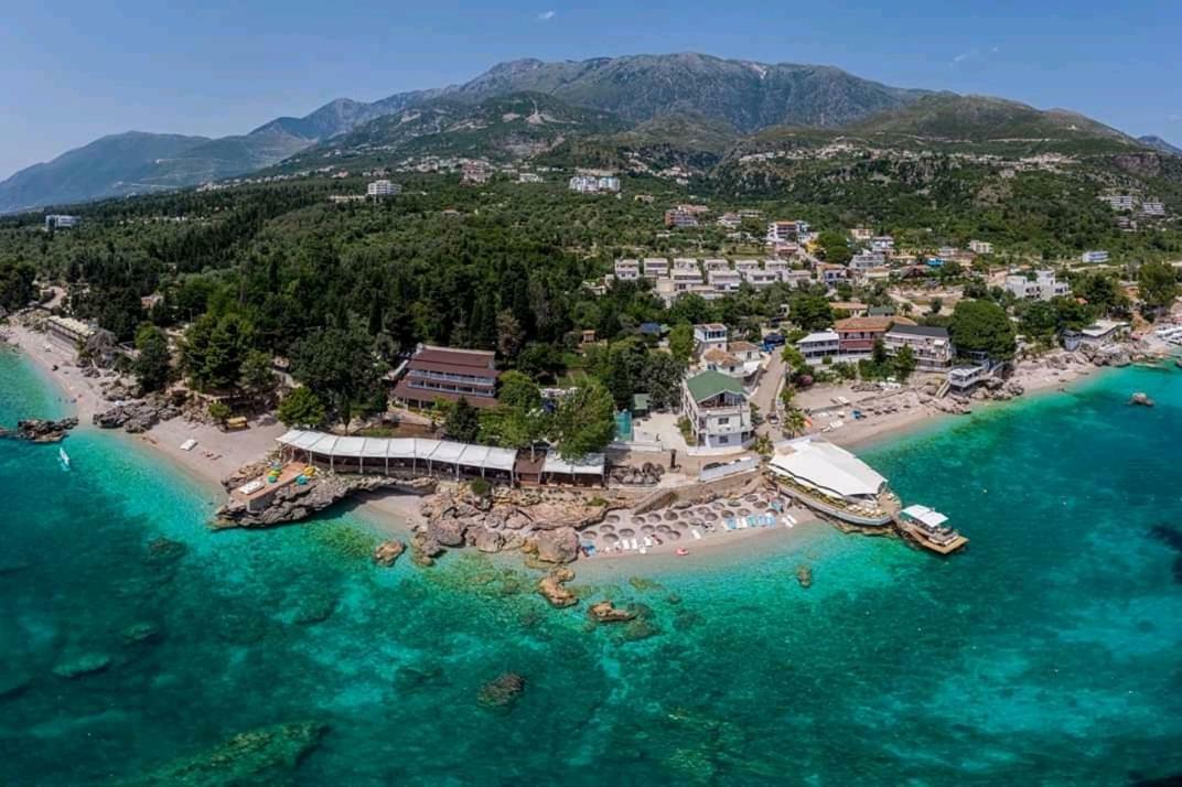Guesthouse Riviera "Xh&M" Dhërmi Eksteriør bilde
